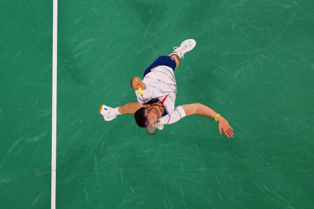 羽毛球搓球技术教案:基础动作与要领详解