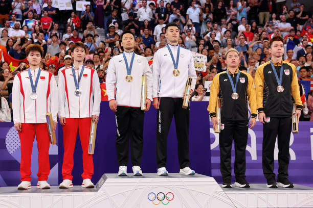 胜利羽毛球拍哪款适合进攻型选手?