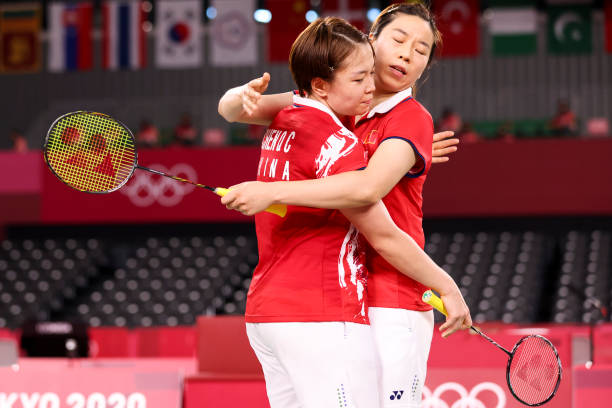 羽毛球反手扣杀训练计划:一周提升爆发力