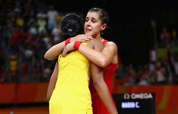 羽毛球扣杀击球点详解,让你一击制胜