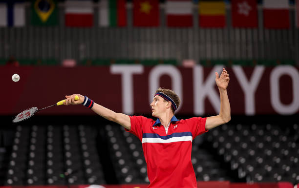 羽毛球高远球挥拍教程,轻松掌握发力技巧