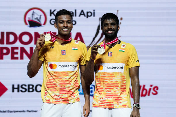 张爱玲：用羽毛球拍打出一片新天地