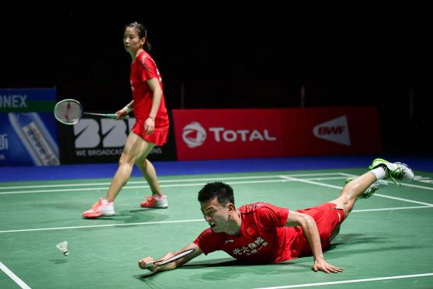 国际比赛对羽毛球场地的线有哪些严格要求?