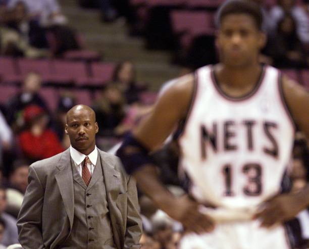 篮球规则解析：罚球线距离篮筐的标准长度是多少米？