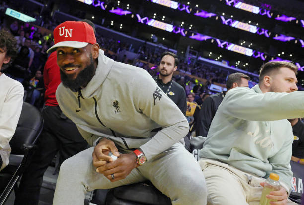 辽宁vs广州：CBA免费直播，谁能笑到最后？