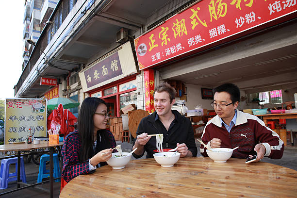 火箭vs马刺27日比赛：关键时刻与胜负转折点