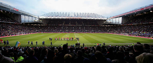 C罗世预赛挑战：面对防守铁桶阵，他如何破局？