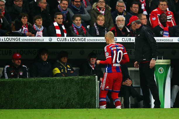 德甲夜赛战报:弗赖堡2-1绝杀沃尔夫斯堡