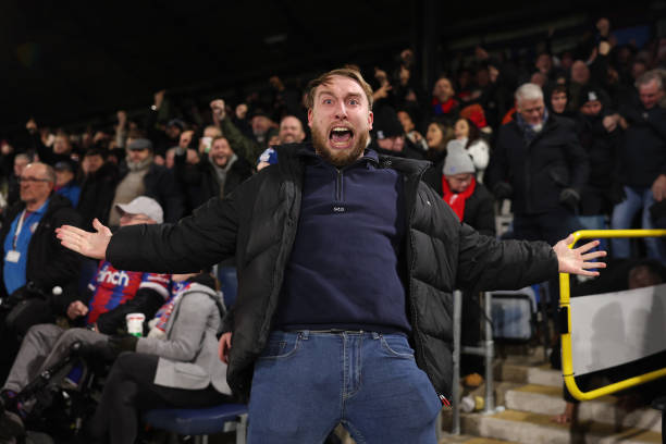 进攻与防守的艺术:点球补射规则中的攻防策略分析