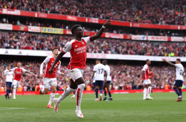 即时足球比分预测：90分钟战局关键点分析