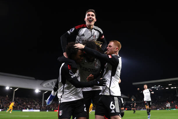 2021欧冠球星卡：C罗、梅西等传奇的最后同框？