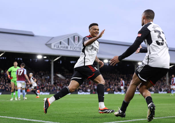 告别卡顿！龙珠手机直播中超直播屋流畅观赛体验