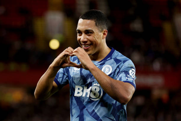 法国足球的象征：法甲冠军奖杯名称背后的故事