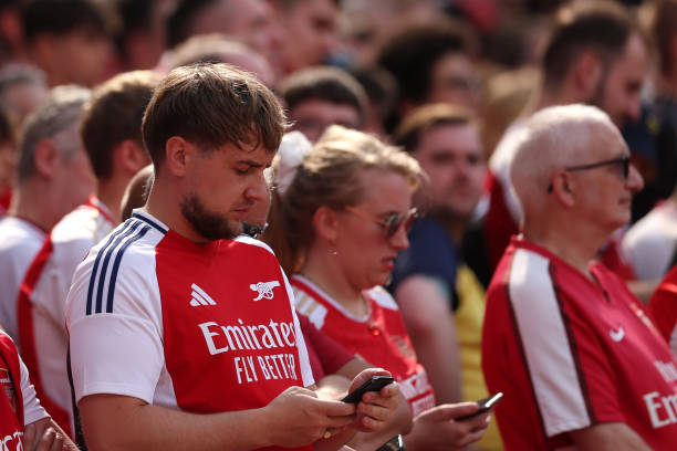 欧冠第二轮焦点战比分:冷门频出还是强弱分明?