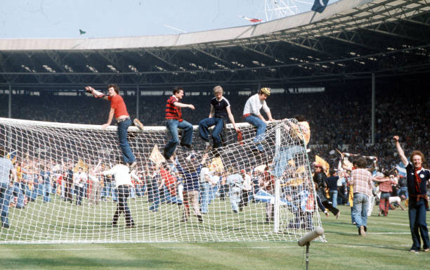 成都蓉城队中超比赛直播平台盘点:电视与网络选择