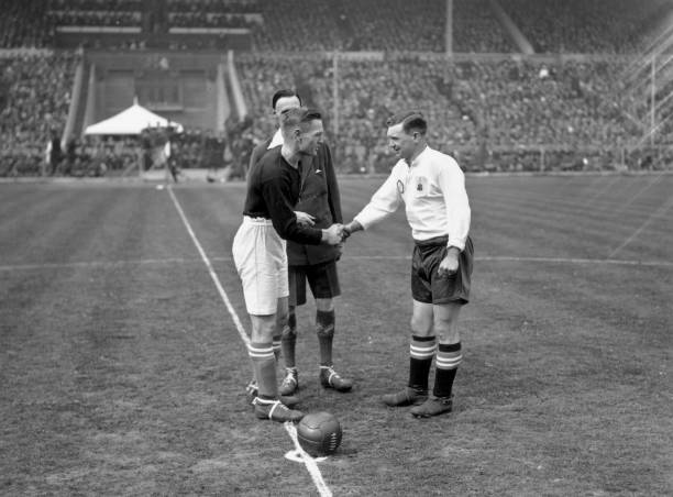 欧冠半全场胜负概率解析:强队与弱队的差异与共性