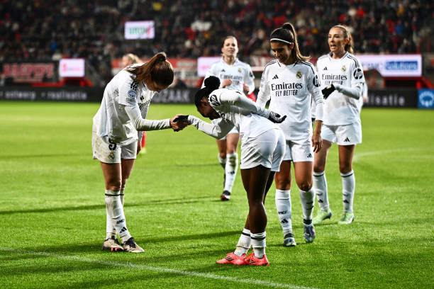 优雅艺术!史上最惊艳的10个勺子点球瞬间