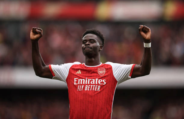 从10分钟到28分钟:全球足球比赛中最极端的伤停补时案例