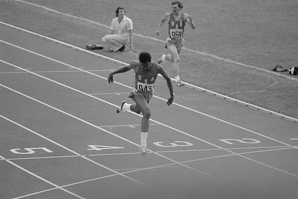 褪去赛场光环,孙杨与女友烧烤店享受平凡幸福