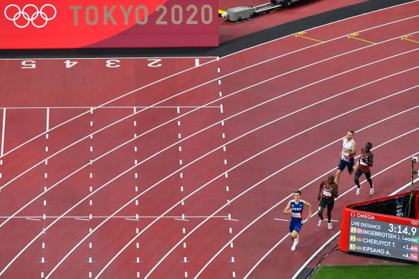 豪门生活不一定要奢侈,郭晶晶65元布鞋证明一切