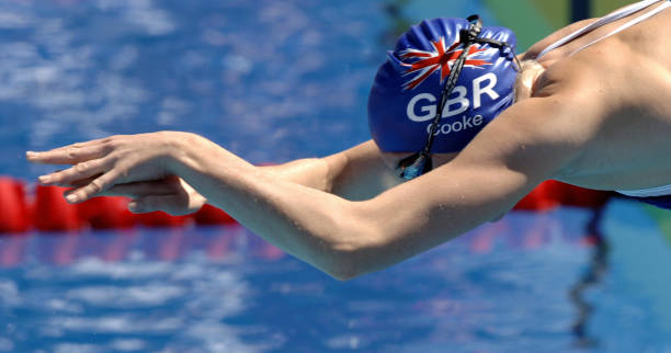 菲丽瑞VS传奇:新一代短跑天后的对比分析