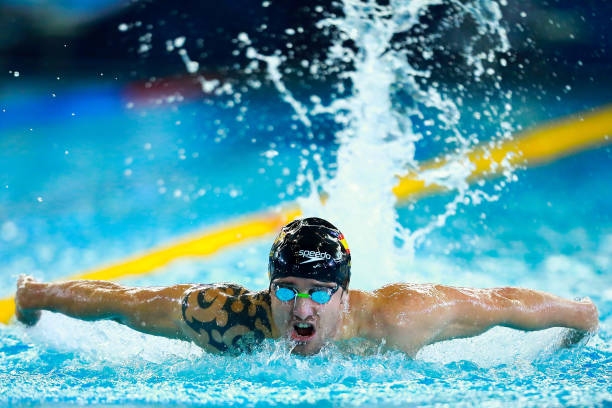 自由泳技术解析：髋部驱动与肩部驱动的区别