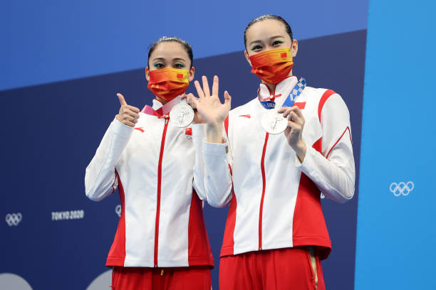 潘展乐游泳比赛视频合辑：从青少年赛事到职业巅峰