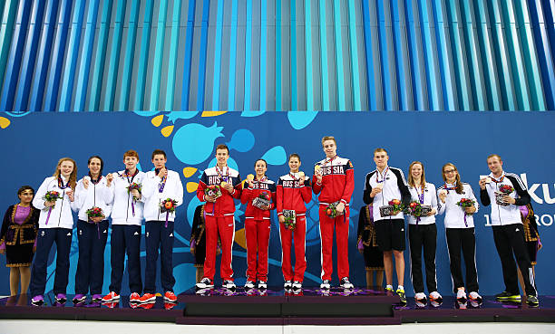 游泳池瓷砖安装全攻略：从准备到施工的详细步骤