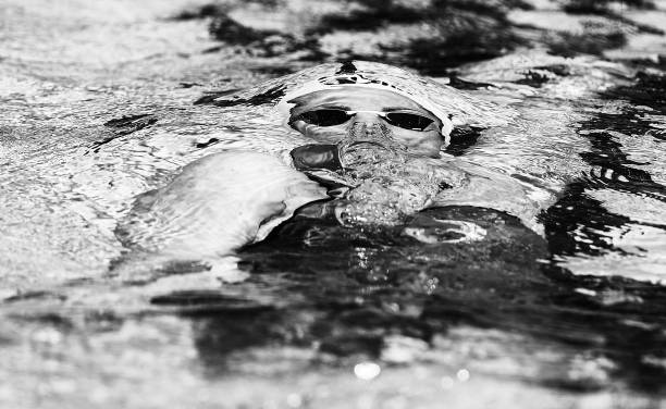 实测！游泳真的能缓解腰突疼痛吗？女性亲身经历分享