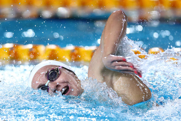 游泳节奏与呼吸控制：提高耐力和游泳效率的方法