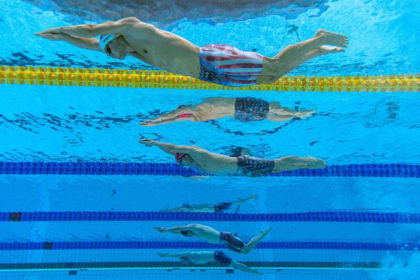 游泳文案幽默句子：游累了？笑一笑再继续