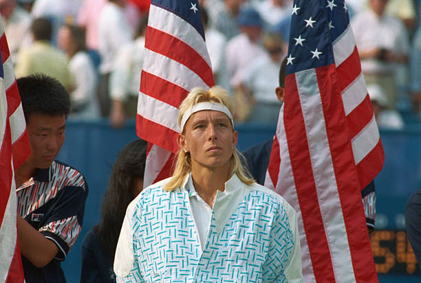 从握拍到随挥:零基础学会网球上旋发球(附慢动作跟练