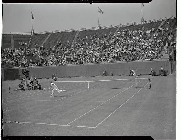 网球明星生活揭秘：腾讯体育带你了解场下的费德勒与阿尔卡拉斯