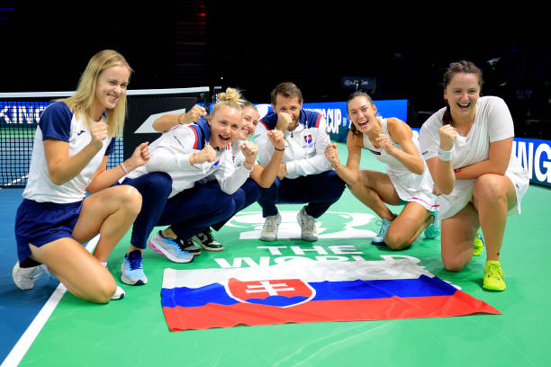 网球场地净空高度及周边安全区域规范