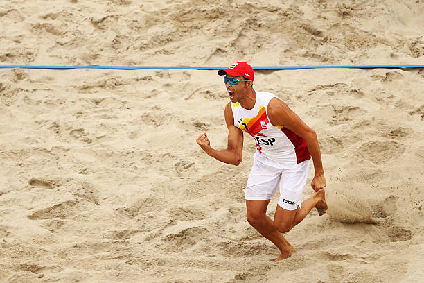 日本大学生排球联赛赛程：东西部强队交锋日程