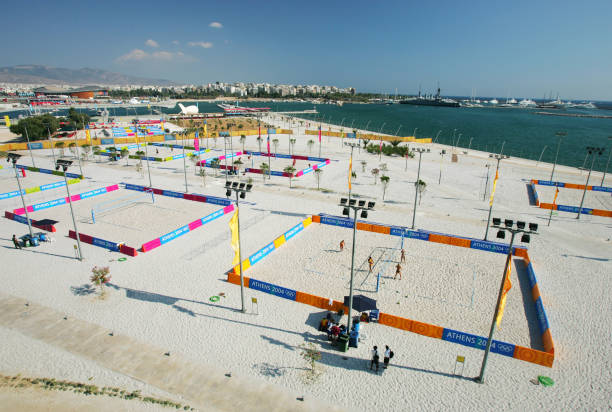 室内排球场的长宽尺寸与总面积是多少?