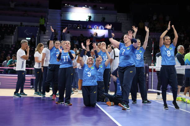 长沙市中考排球垫球标准解析:到底要垫多少个才算合格?