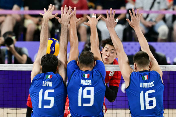 赵蕊蕊是否具备担任队长的条件?